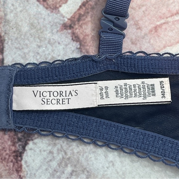 Victoria's Secret Dream Angels Push-Up Bra 34D - Picture 12 of 16